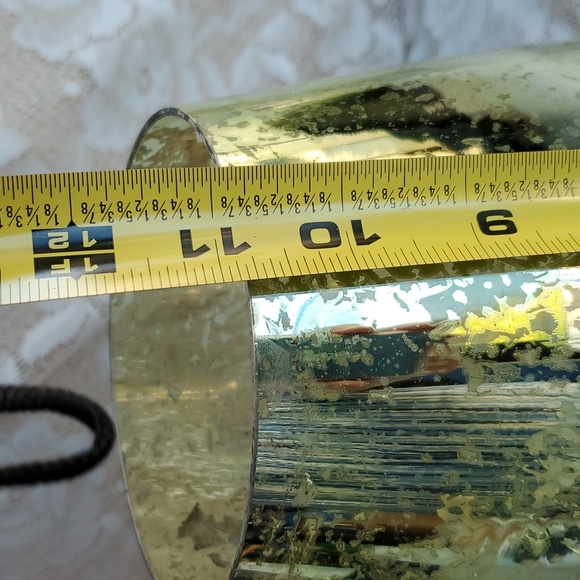 Celebrating Home Interiors Green Mercury Glass Hurricane Vase pretty in person - Picture 10 of 11